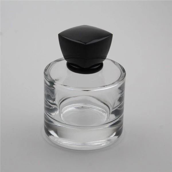50 ml hajuvesipakkaussuunnittelu
